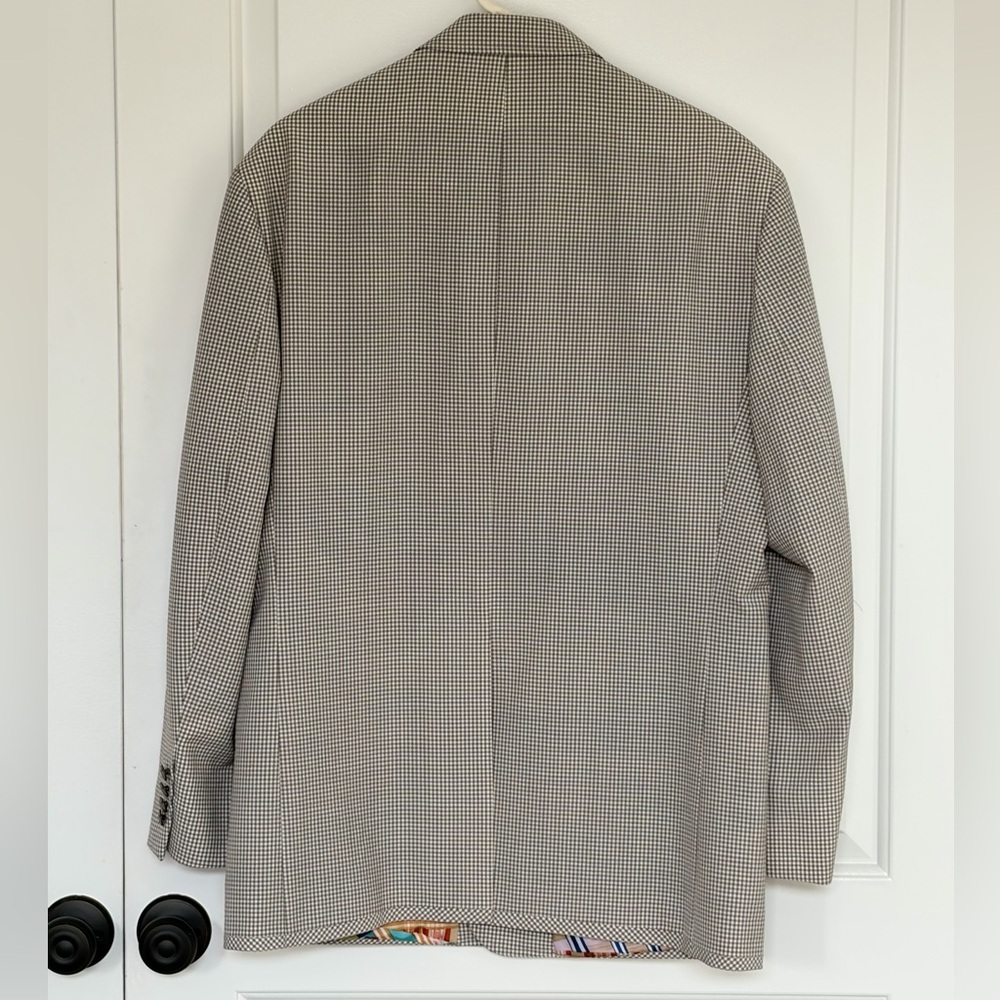Robert Graham Blazer in Gray and White NWOT - Picture 2 of 7
